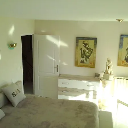 Villa Rue Albert Camus *